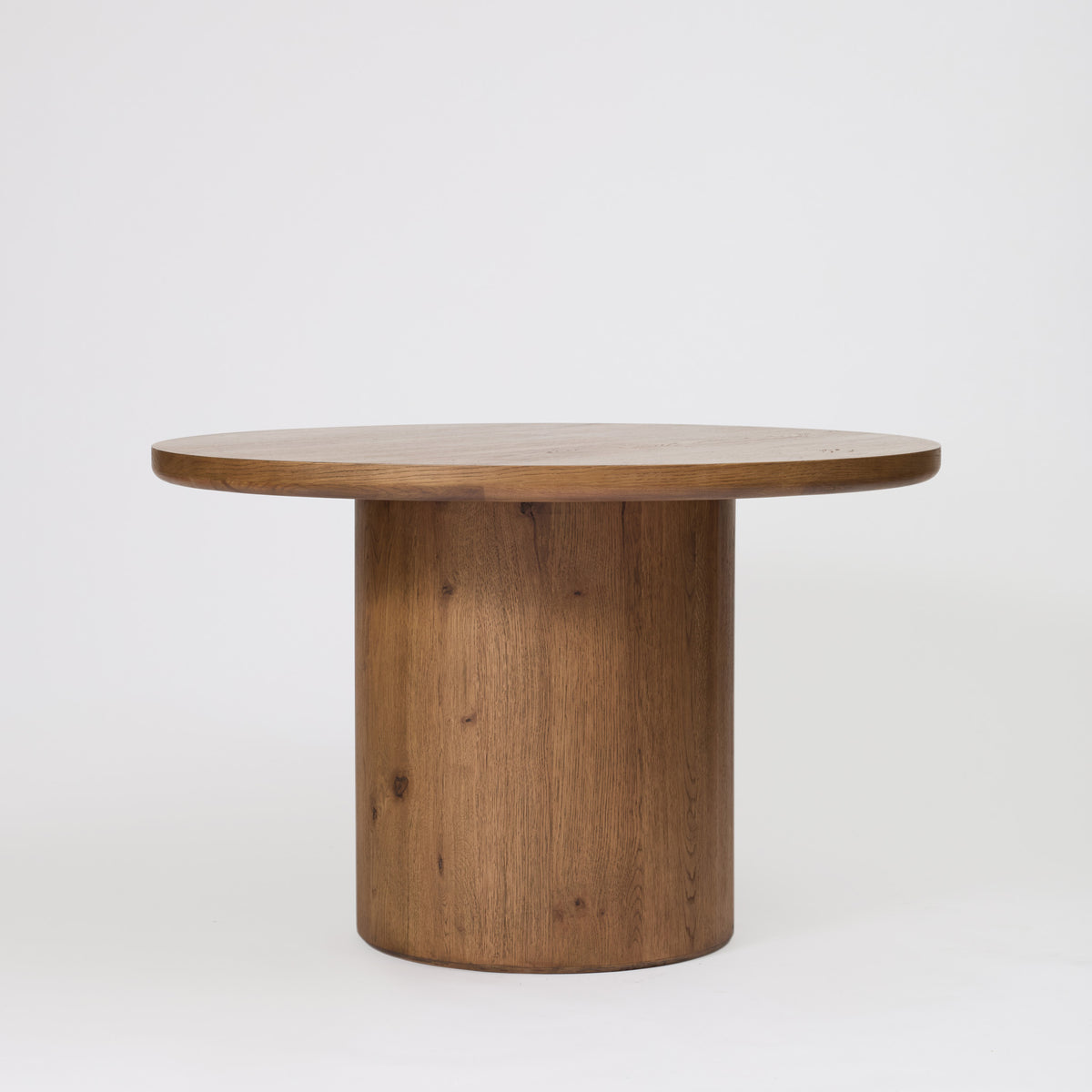 Alta Round Dining Table in Oak