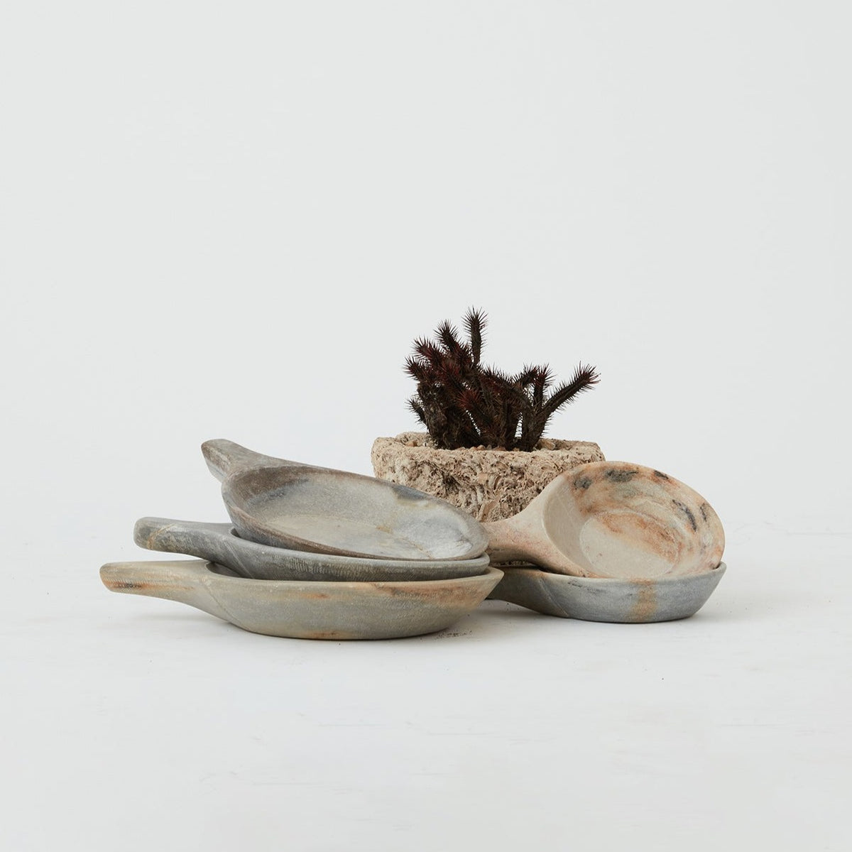 Medium Round Stone Bowl With Handle