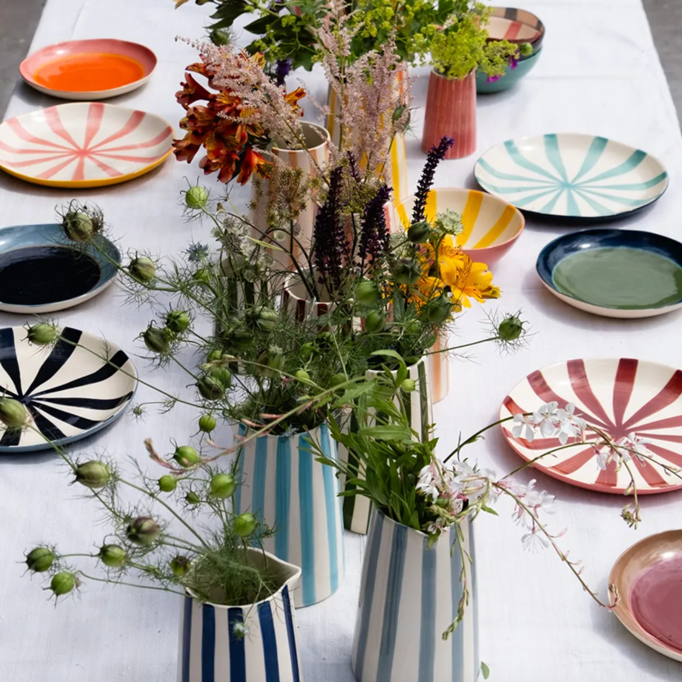Musango colourful tablewares