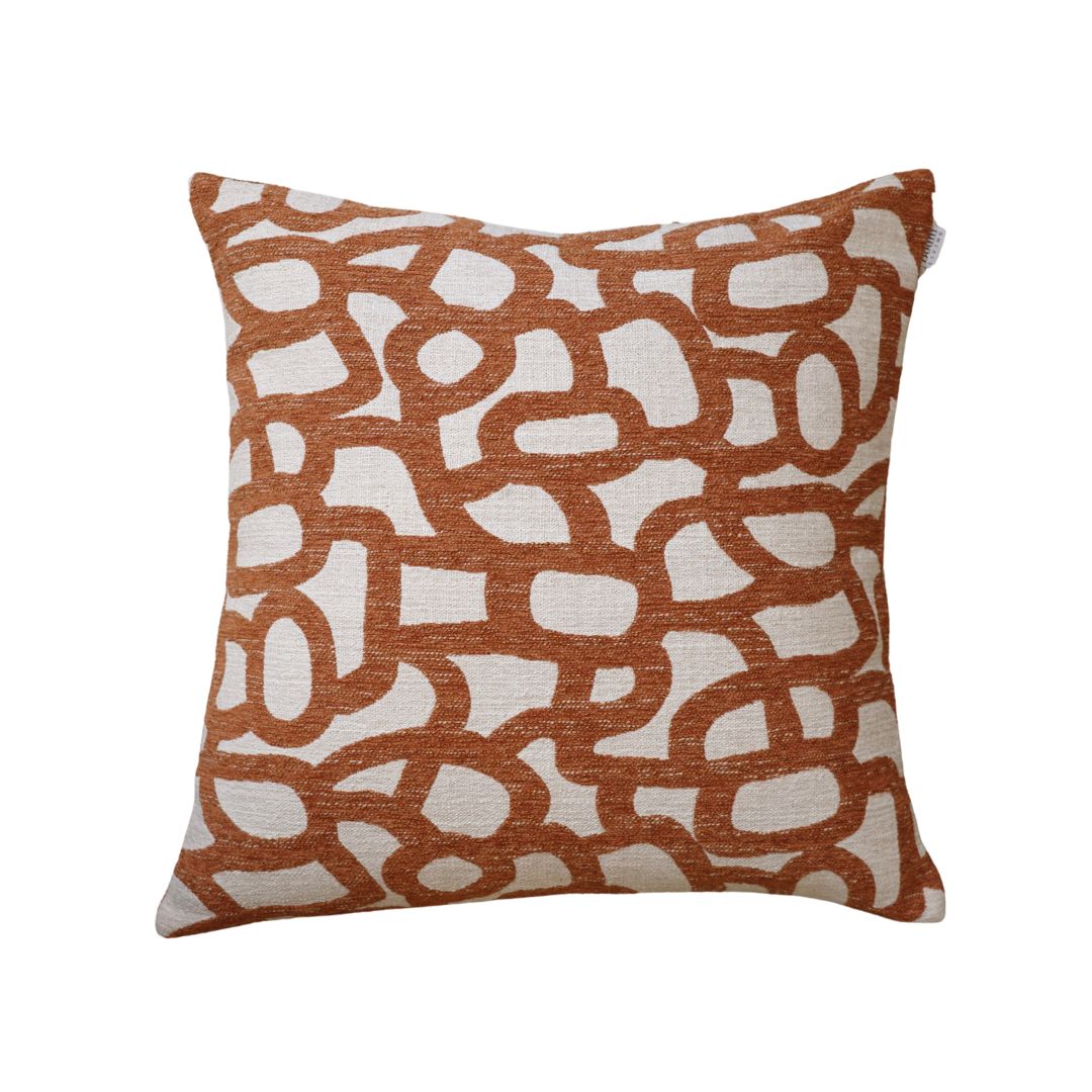 Tracks Rust Cushion 55×55 cm in geometric rust design – Bodhi Living