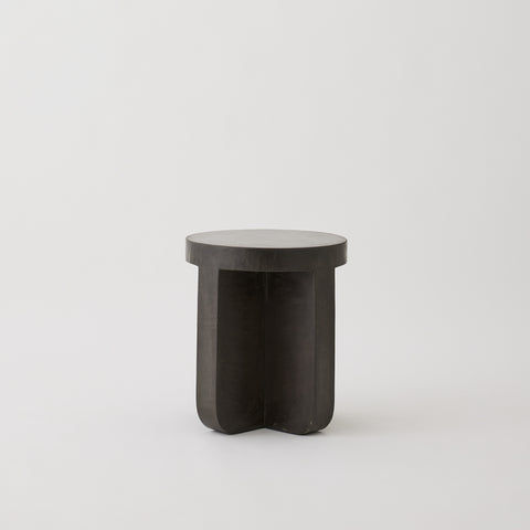 Axel Side Table, Round Micro-Cement Table