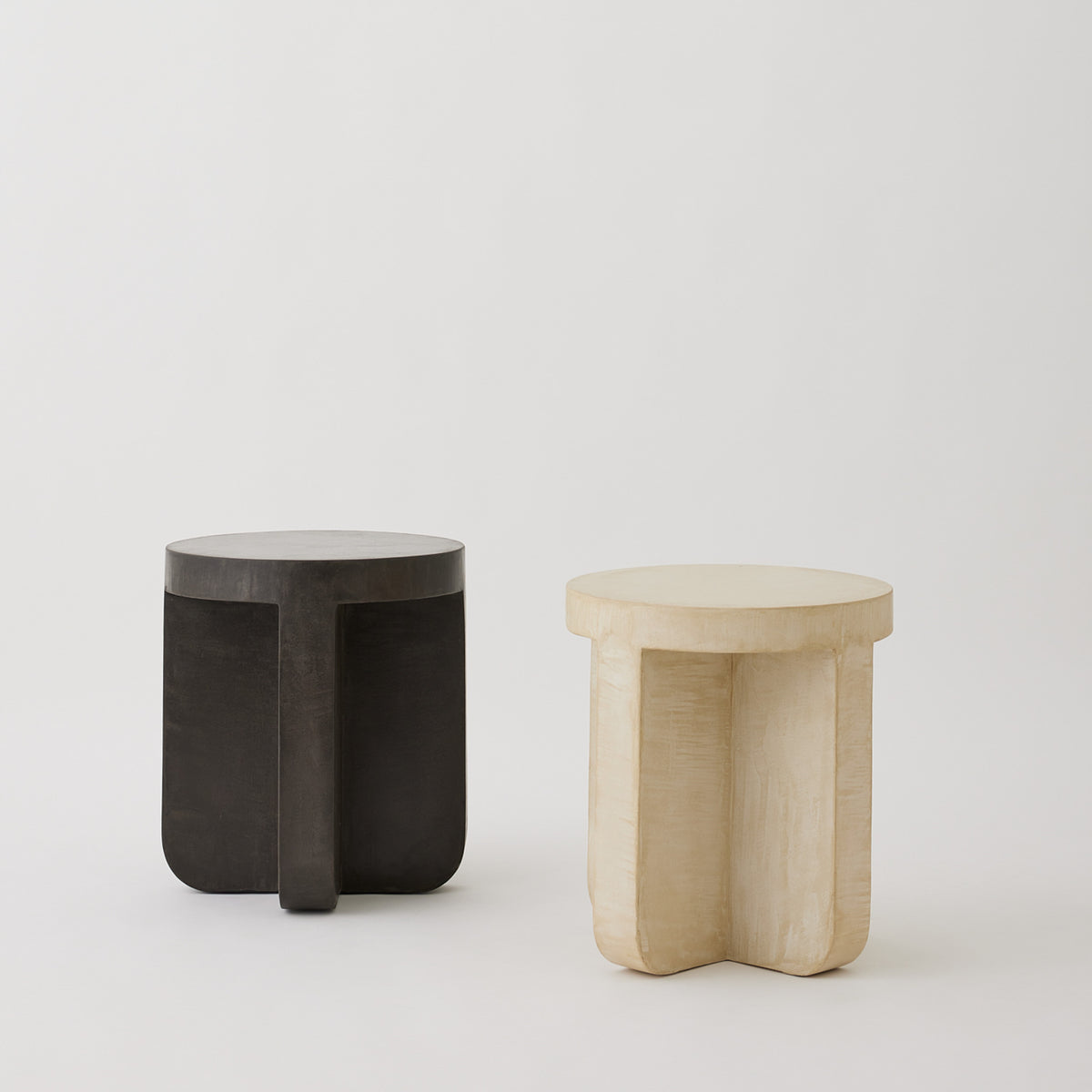 Axel Side Table, Round Micro-Cement Table