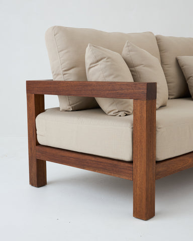 Side Profile of Cali teak outdoor sofa in Beige outdoor fabric